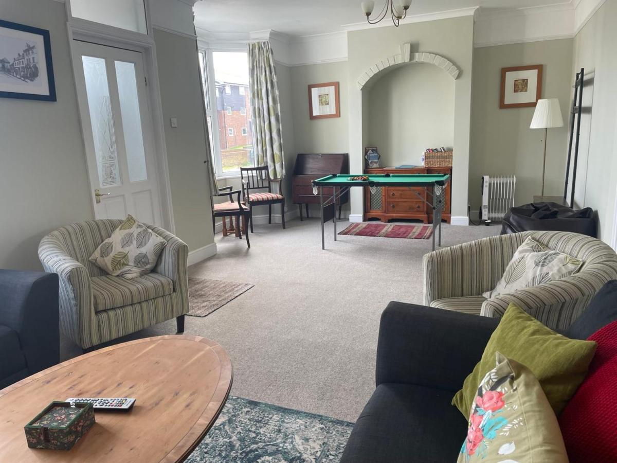 Spacious 4-Bed Beach Retreat For Families Steps From The Shore In Pevensey Bay Екстериор снимка